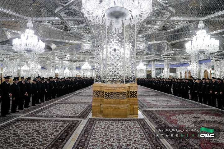 آیین تعویض شیفت دربانان بارگاه منور رضوی