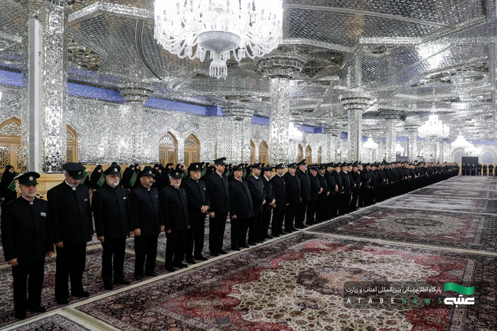 آیین تعویض شیفت دربانان بارگاه منور رضوی