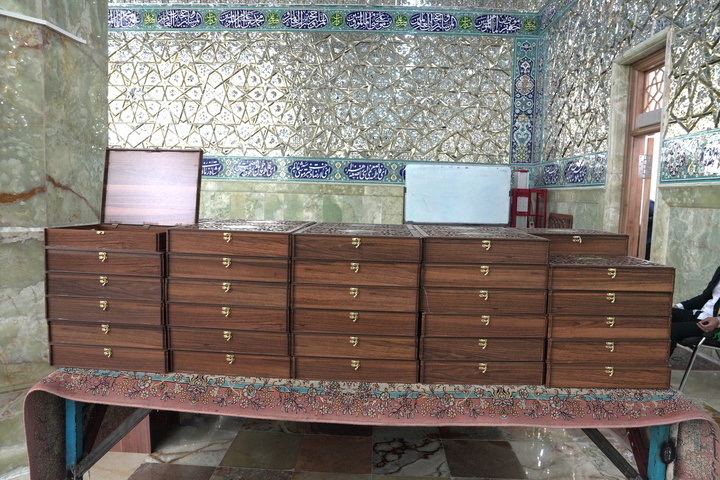 تجلیل از موکب‌داران عراقی موکب‌های همدلی و مواسات در حرم بانوی کرامت