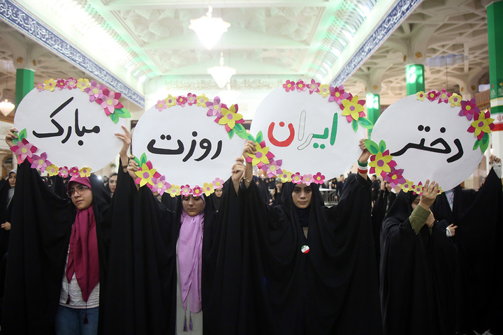 اجتماع پرشور دانشجویی در دهه کرامت