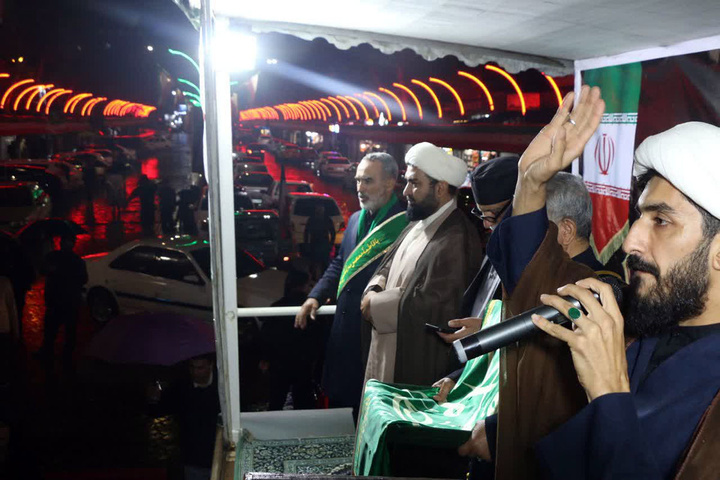 استقبال پرشور مردم گیلان از خادمان و پرچم متبرک حرم بانوی کرامت