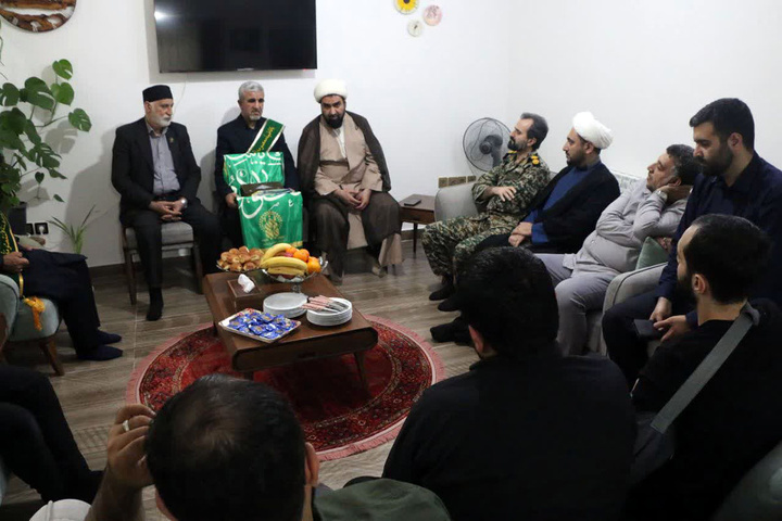 استقبال پرشور مردم گیلان از خادمان و پرچم متبرک حرم بانوی کرامت