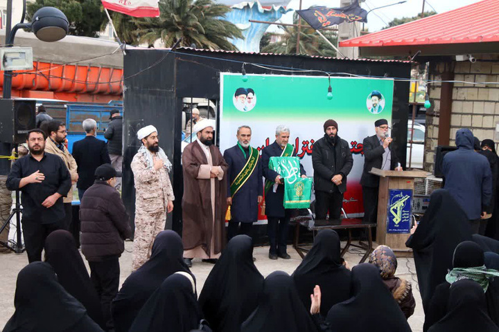 استقبال پرشور مردم گیلان از خادمان و پرچم متبرک حرم بانوی کرامت