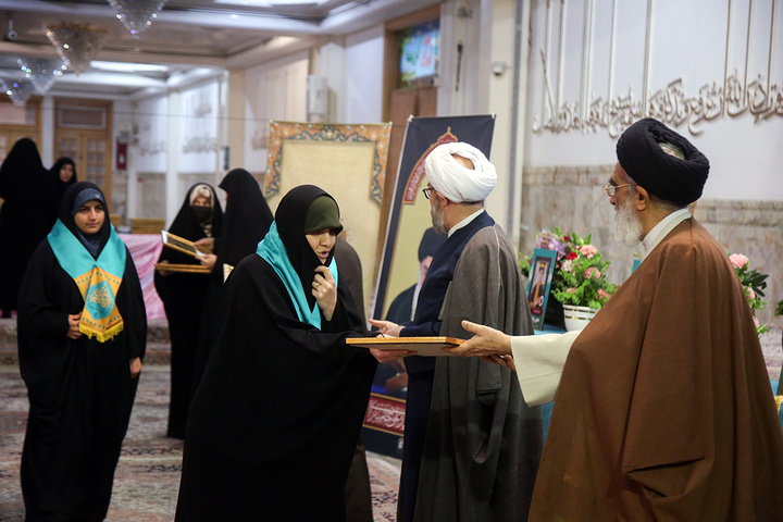 تجلیل از ۷۷ حافظ کل قرآن در سیزدهمین همایش طوبی کرامت +تصاویر