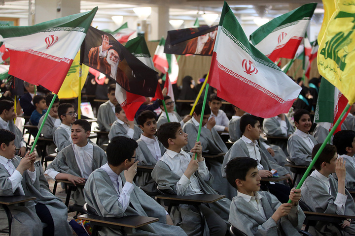 تجلیل از ۷۷ حافظ کل قرآن در سیزدهمین همایش طوبی کرامت +تصاویر