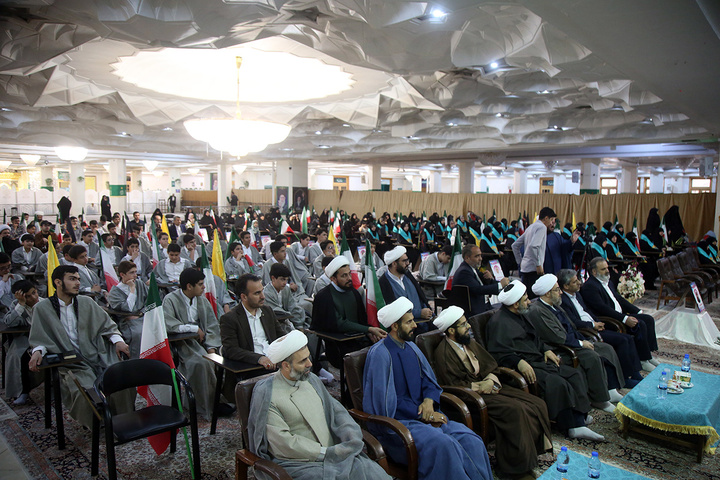 تجلیل از ۷۷ حافظ کل قرآن در سیزدهمین همایش طوبی کرامت +تصاویر