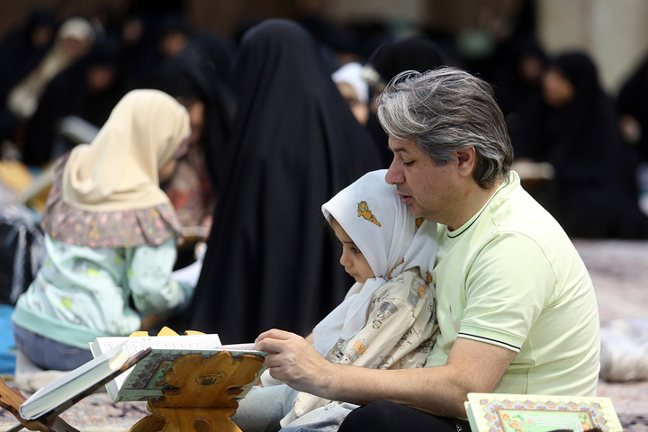 برپایی محفل کرسی تلاوت مهدوی در آستان مقدس فاطمی