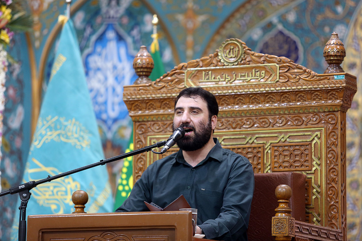 برپایی محفل کرسی تلاوت مهدوی در آستان مقدس فاطمی