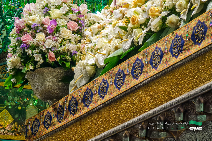 گل آرایی ضریح مطهر رضوی در دهه کرامت