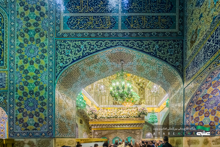 گل آرایی ضریح مطهر رضوی در دهه کرامت