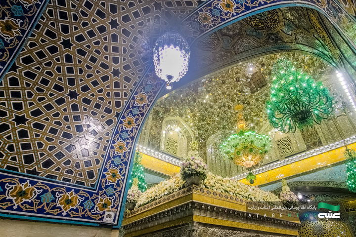 گل آرایی ضریح مطهر رضوی در دهه کرامت