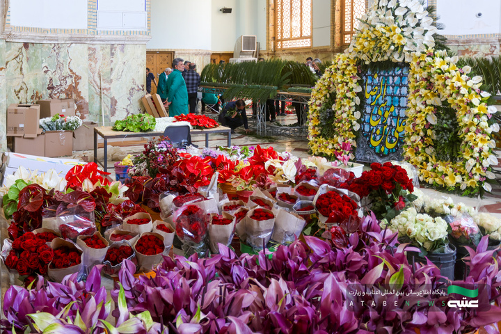 آماده‌سازی گل‌های حرم مطهر رضوی در دهه کرامت