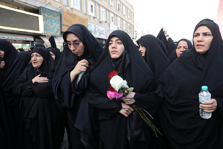 تشییع باشکوه بسیجی شهید مدافع امنیت در حرم بانوی کرامت