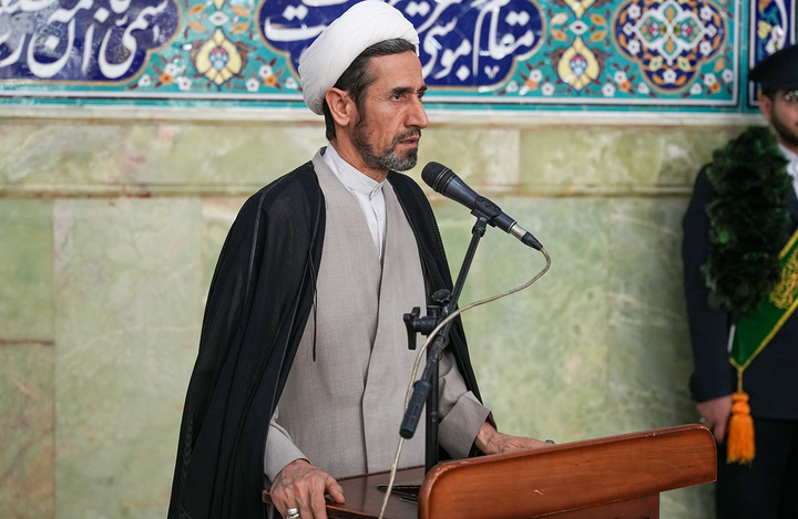 تشرف جانبازان و افسران ناوشکن دنا به زیارت حرم بانوی کرامت + تصاویر