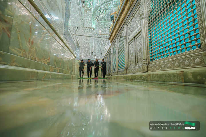 غباارروبی ضریح کاظمین