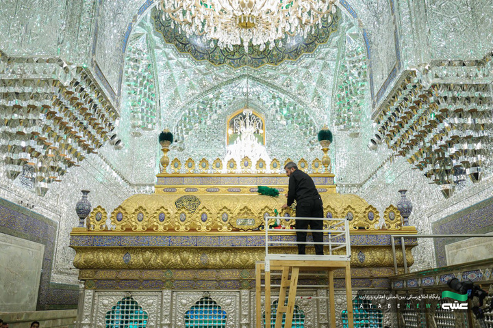 غباارروبی ضریح کاظمین