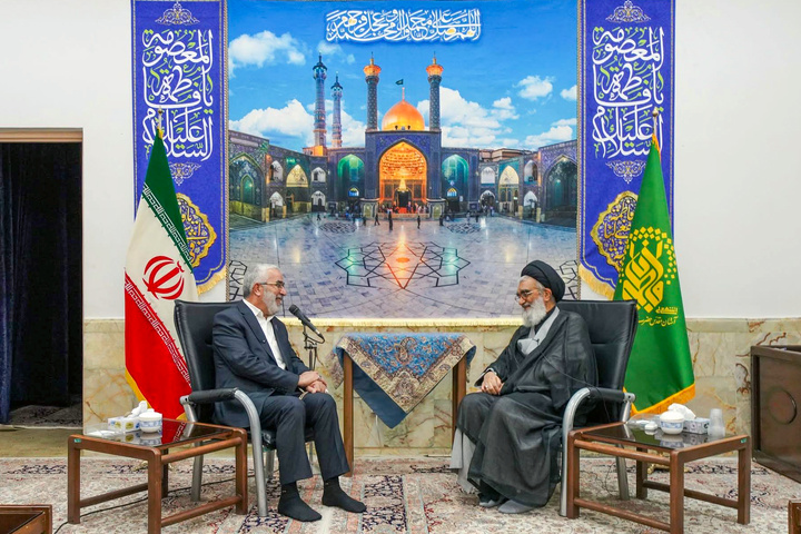 تشرف تولیت آستان مقدس علوی به حرم حضرت معصومه(سلام الله علیها)