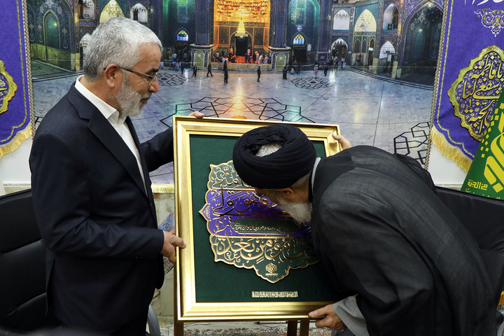 رفت‌وآمد مسئولان و علمای ایران و عراق توطئه دشمن را خنثی می‌کند