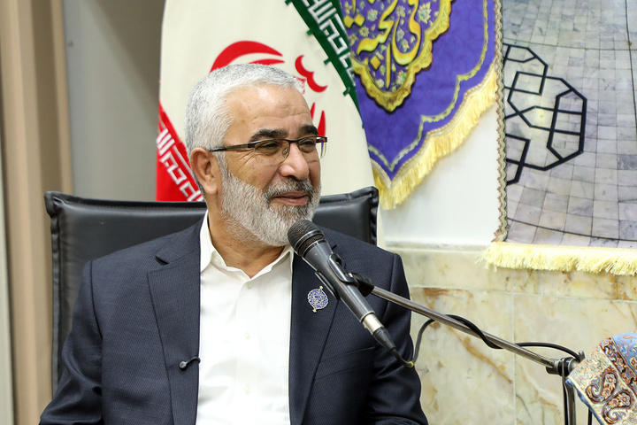 رفت‌وآمد مسئولان و علمای ایران و عراق توطئه دشمن را خنثی می‌کند
