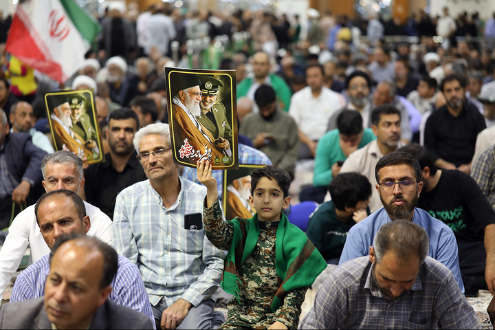 بزرگداشت چهلمین روز شهادت امیر موسوی در حرم بانوی کرامت