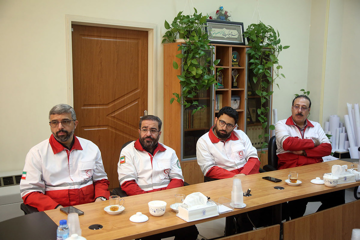دیدار رئیس جمعیت هلال‌احمر قم با معاون اجرایی حرم بانوی کرامت