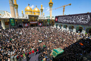 تشییع نمادین پیکر امام جواد علیه‌السلام در میان خیل عظیم عزاداران در کاظمین برگزار شد