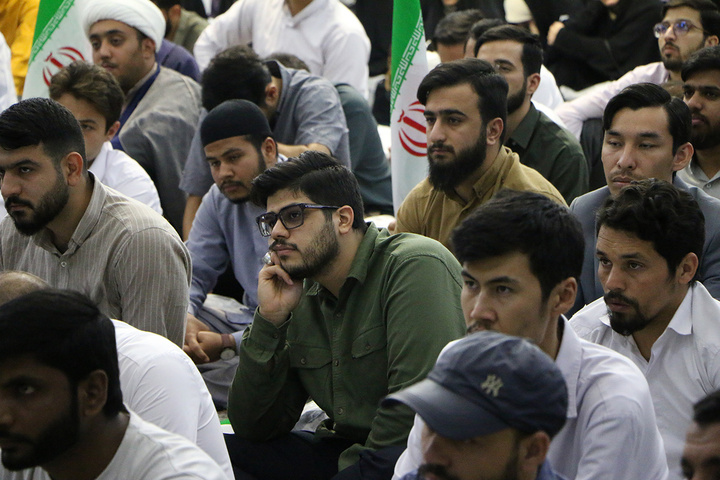 جشن ازدواج ۲۰۰ زوج طلبه در حرم حضرت فاطمه معصومه(س)