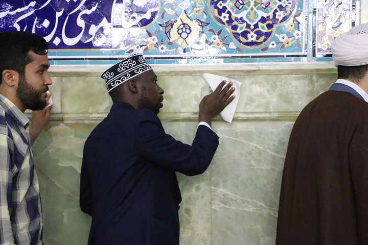 جشن ازدواج ۲۰۰ زوج طلبه در حرم حضرت فاطمه معصومه(س)