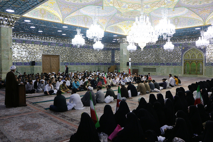 جشن ازدواج ۲۰۰ زوج طلبه در حرم حضرت فاطمه معصومه(س)