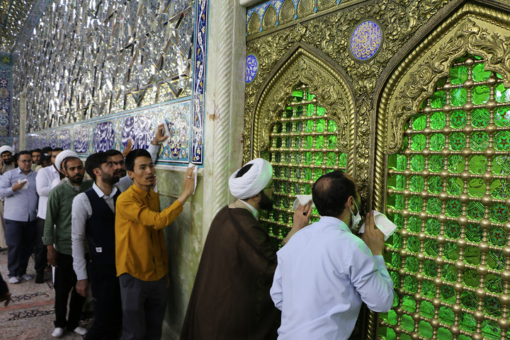 جشن ازدواج ۲۰۰ زوج طلبه در حرم حضرت فاطمه معصومه(س)