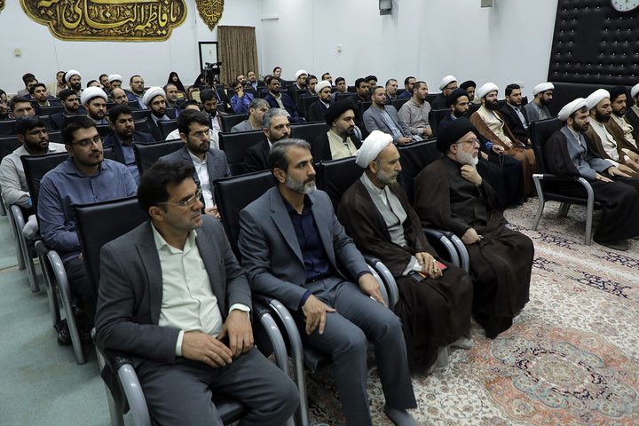 قضات استان قم با تولیت حرم مطهر بانوی کرامت دیدار کردند
