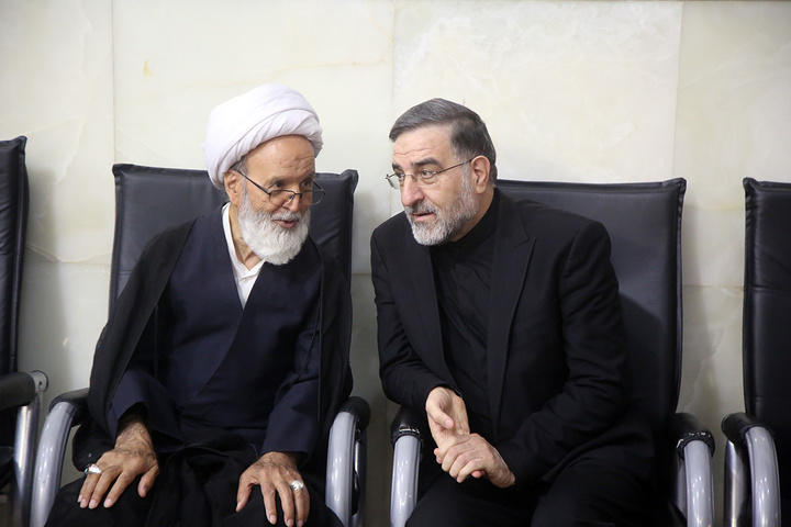 بزرگداشت شهید آیت‌الله رئیسی و شهدای خدمت در حرم بانوی کرامت