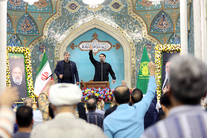 بزرگداشت شهید آیت‌الله رئیسی و شهدای خدمت در حرم بانوی کرامت