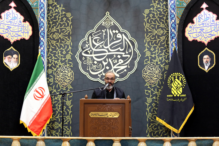 عزاداری زائران حرم بانوی کرامت در سوگ شهادت امام باقر (ع)