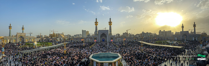نوای دعای عرفه در حرم مطهر رضوی