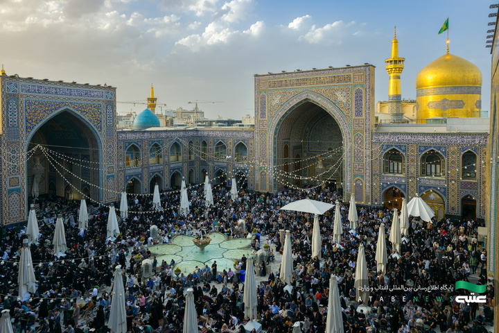 نوای دعای عرفه در حرم مطهر رضوی