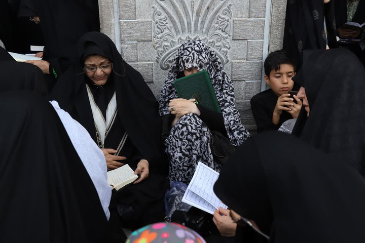 حضور پرشور بانوان در مراسم دعای عرفه حرم بانوی کرامت