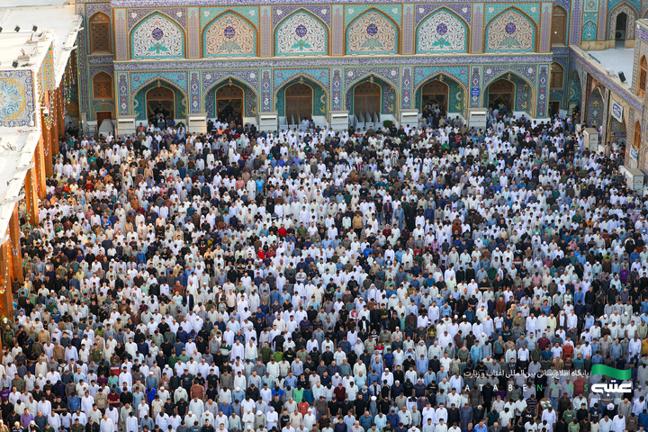 اقامه نماز عید قربان در حرم مطهر کاظمین(ع)