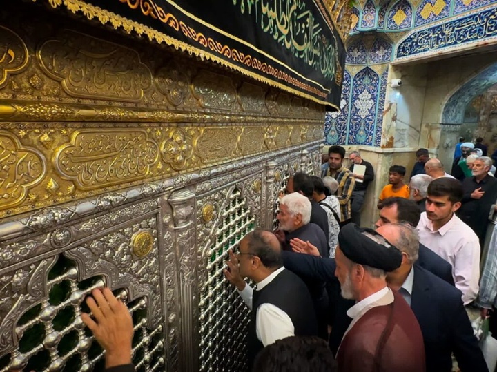 تشرف سفیر جدید پاکستان در ایران به زیارت حرم حضرت معصومه (س)