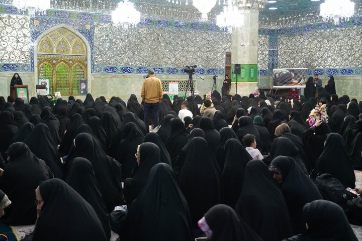«عهد خواهری» ۵۰۰ بانوی قمی در حرم بانوی کرامت