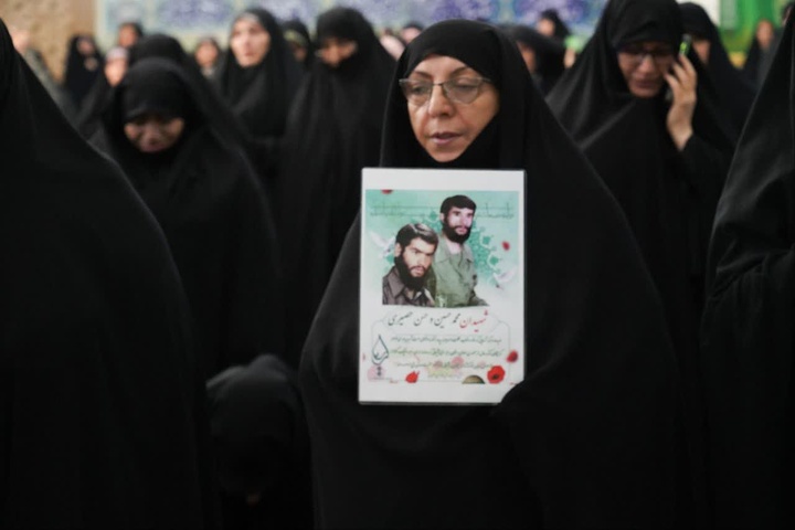 «عهد خواهری» ۵۰۰ بانوی قمی در حرم بانوی کرامت