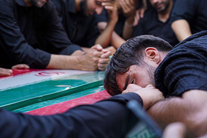 وداع با پیکر مطهر دو شهید بسیجی در حرم بانوی کرامت