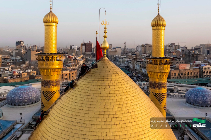 شست‌وشوی گنبد مطهر حضرت ابوالفضل العباس(ع) در آستانه ماه محرم