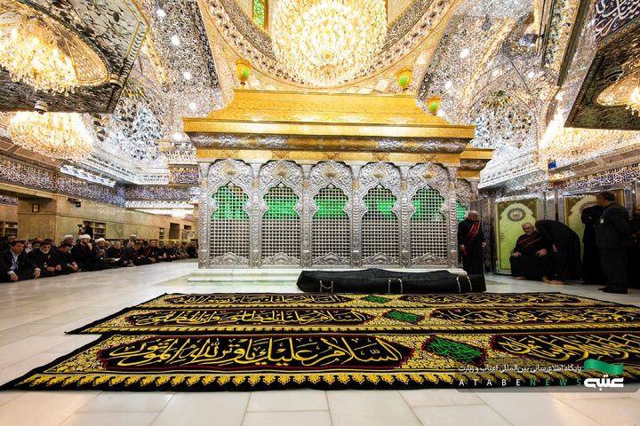 سیاه‌پوشی ضریح مطهر امام حسین(ع) در آستانه ماه محرم