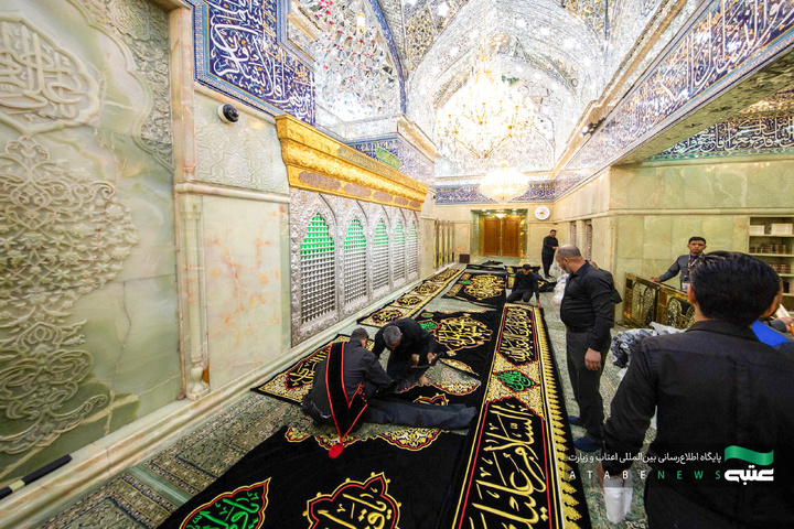 سیاه‌پوشی ضریح مطهر امام حسین(ع) در آستانه ماه محرم