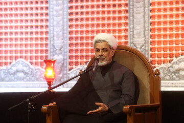 ثبات قدم از مهم‌ترین اوصاف اصحاب عاشورایی است