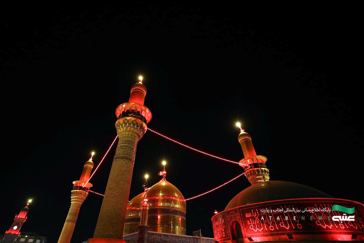 حرم مطهر کاظمین(ع) سیاه‌پوش عزای سیدالشهدا(ع) شد