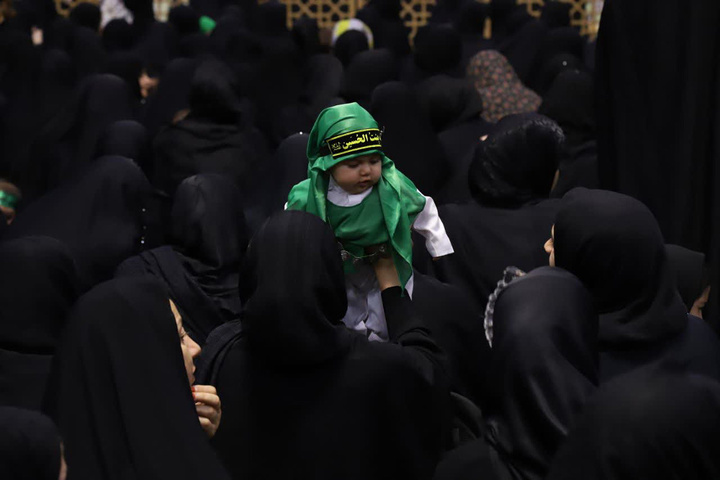 تمرین رباب بودن و علی اصغر(ع) شدن در حرم بانوی کرامت