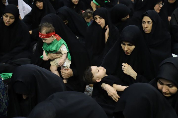 تمرین رباب بودن و علی اصغر(ع) شدن در حرم بانوی کرامت