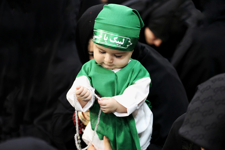 همایش باشکوه شیرخوارگان حسینی در حرم حضرت معصومه (س)